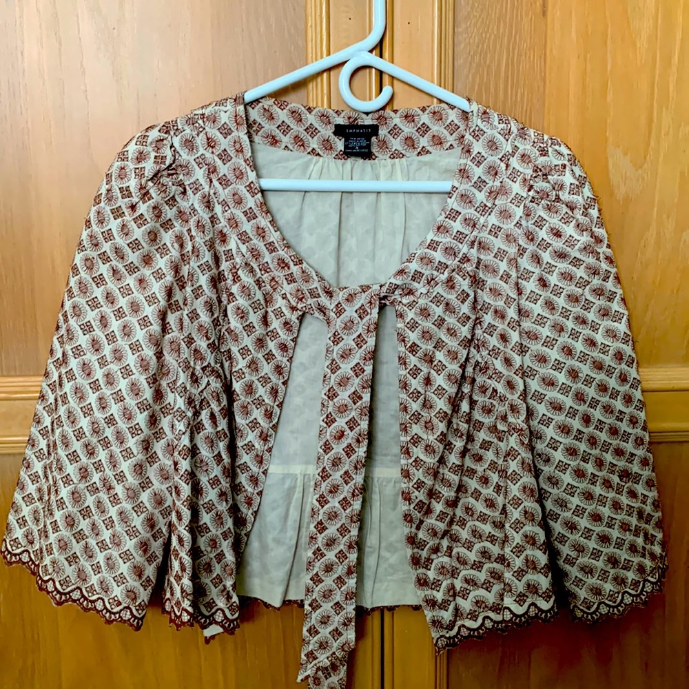 Vintage fully lined embroidery work short jacket - made in India - size 4